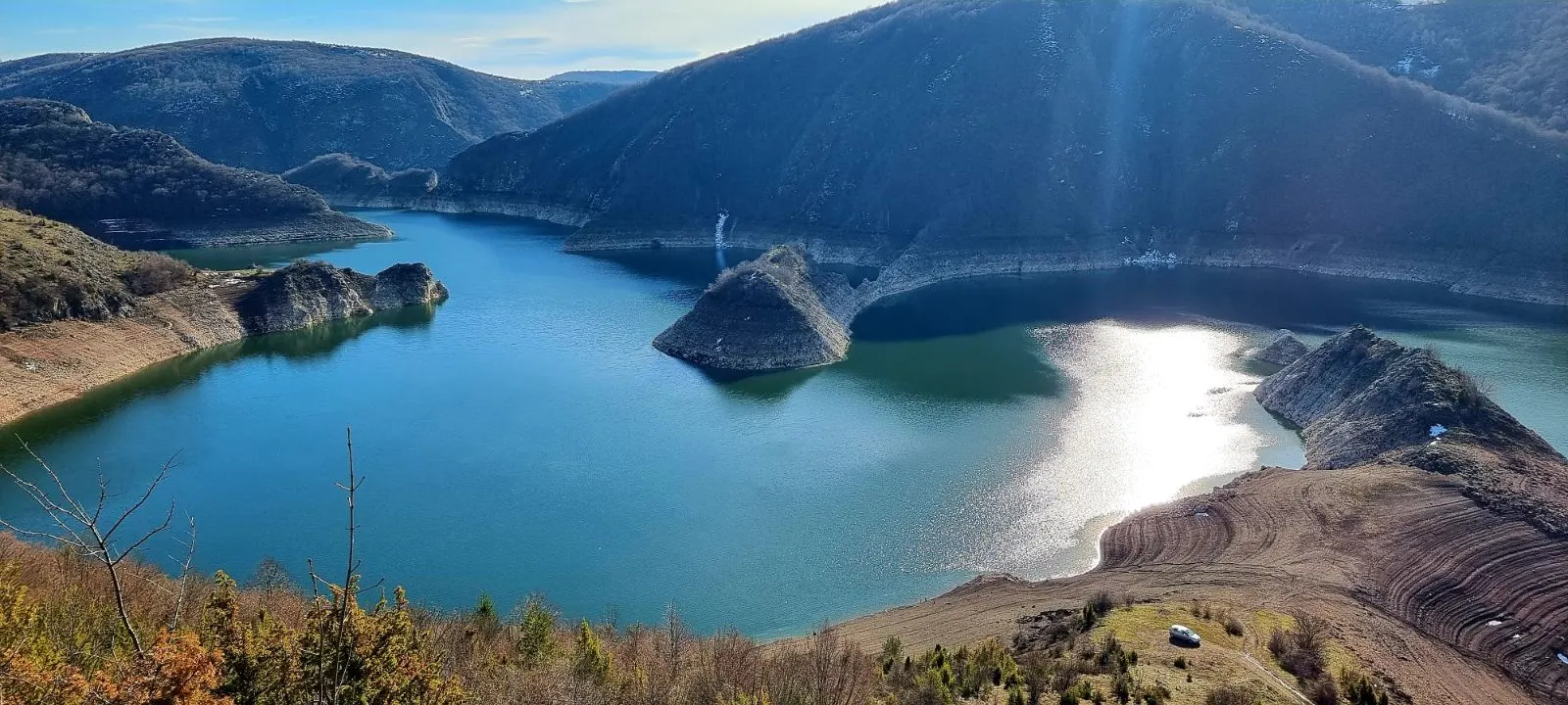 Kanjon reke uvac koja je poslednje stanoviste zasticene vrste beloglavog supa u Srbiji.